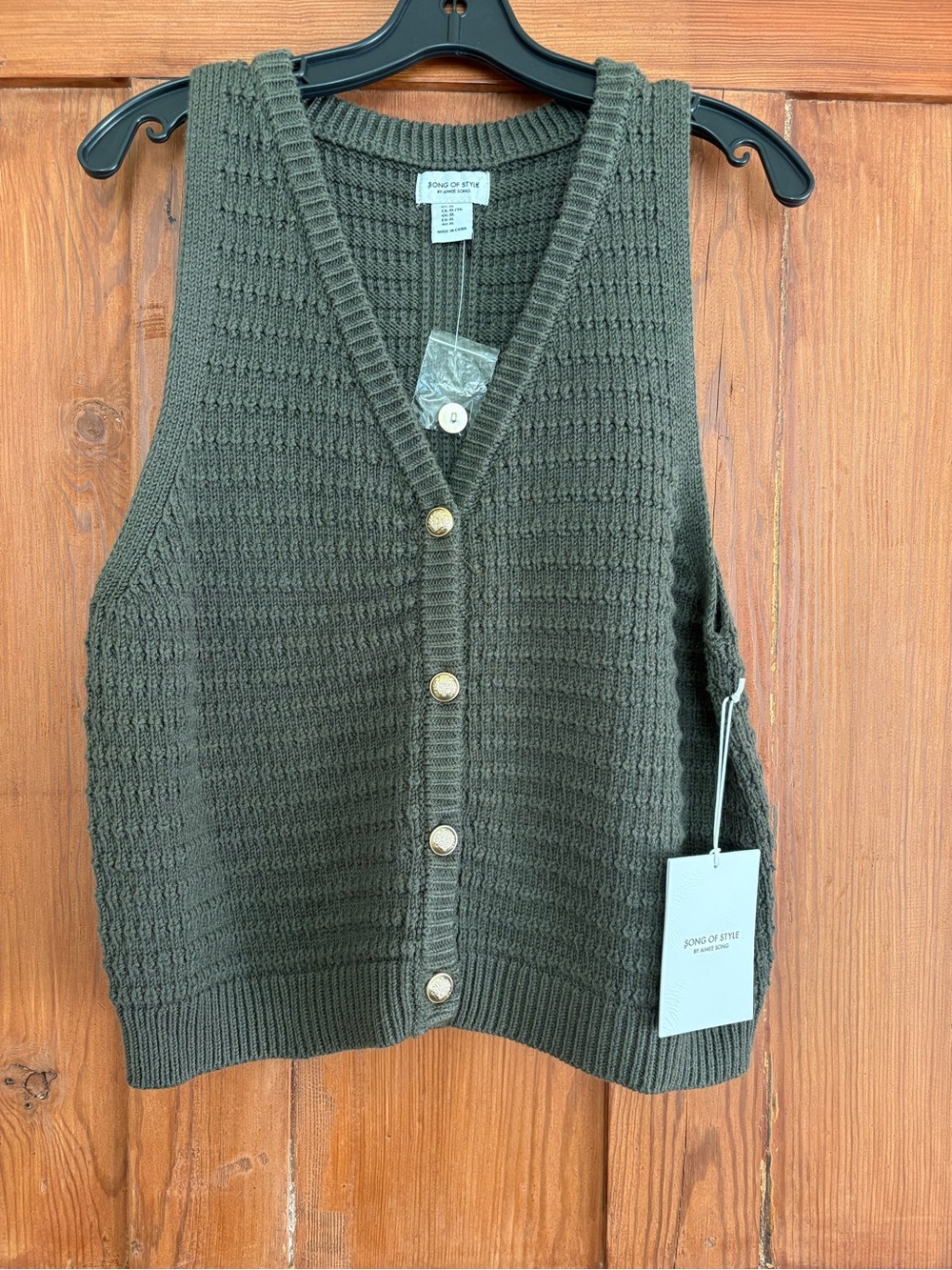 NWT Song of Style Olive Green Knit Button-Front Sweater Vest Gold Buttons XL